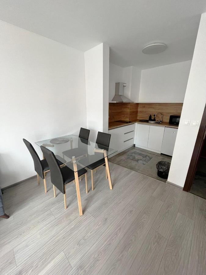 Lubata 5 Apartemen Sofia