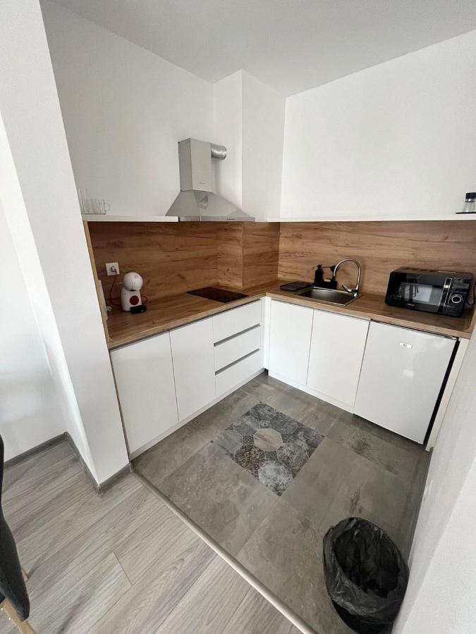 Lubata 5 Apartment